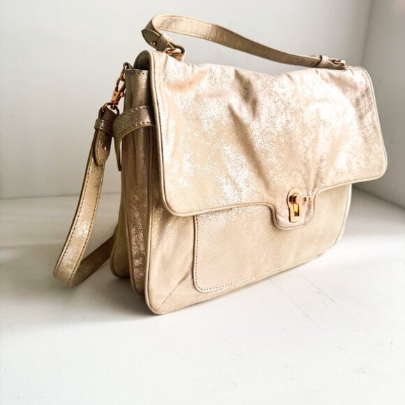 Juicy Couture Nude Beige Metallic Finish Crossbody Leather Bag - Picture 4 of 7